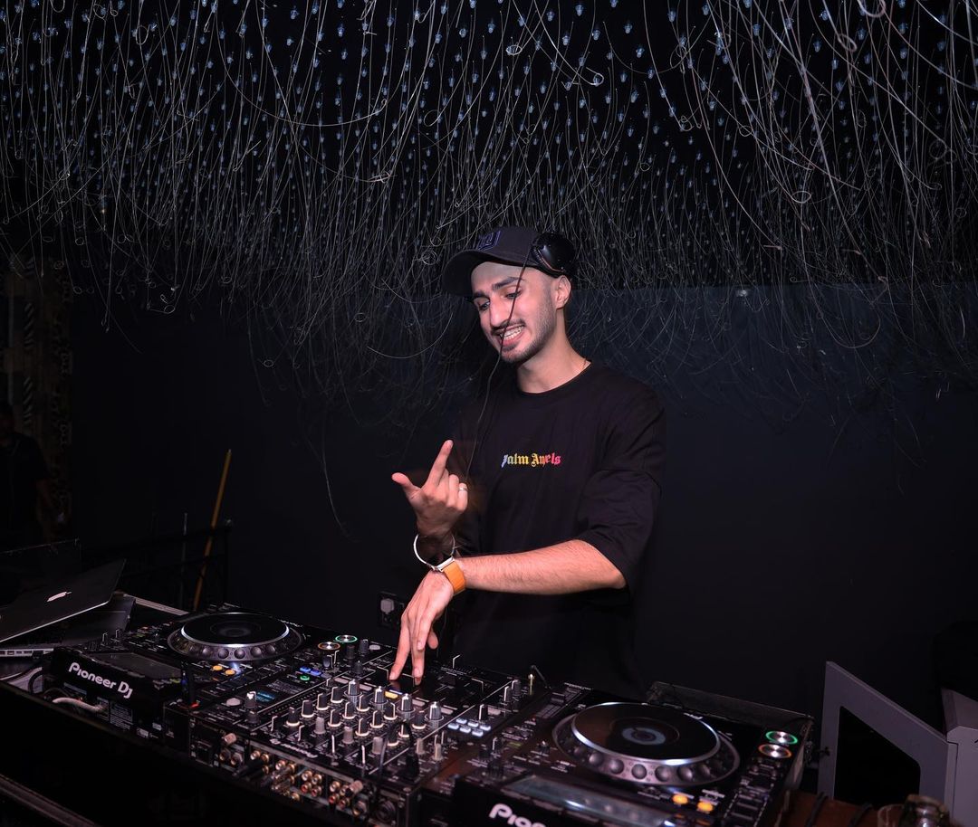 FRIDAY INDIA’S BIGGEST GEN - Z DJ TEJ VODA AT SUNBURN UNION 